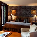 Hotel Les Etangs De Corot 4*