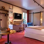 Les Etangs De Corot Hotel 4*
