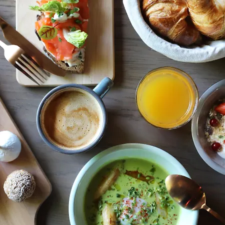 Hotel Les Etangs De Corot 4*