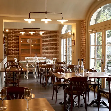 Hotel Les Etangs De Corot Ville-dʼAvray