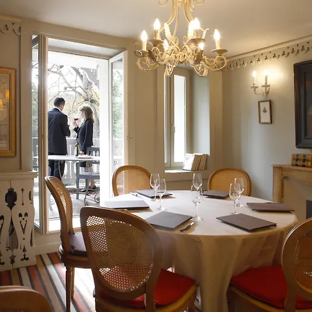Hotel Les Etangs De Corot 4*