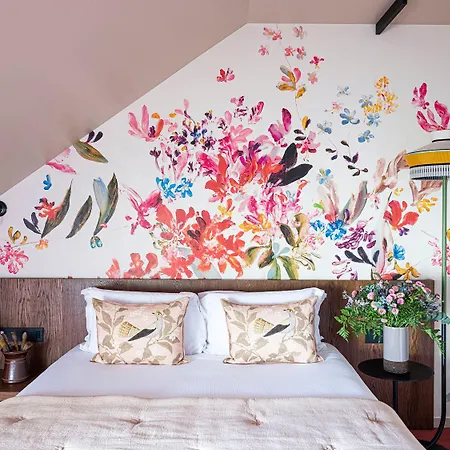 Hotel Les Etangs De Corot 4*