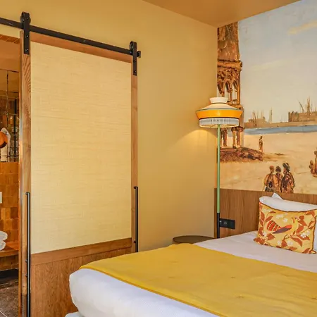 Les Etangs De Corot Hotel 4*