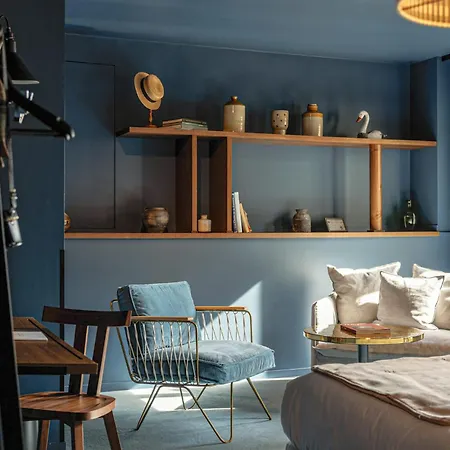 Hotel Les Etangs De Corot 4*