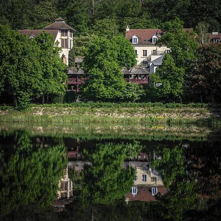 Les Etangs De Corot 4*