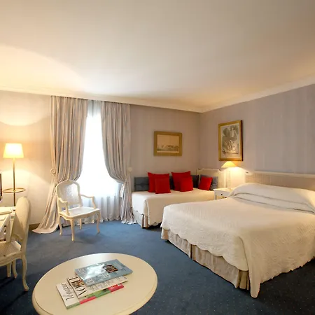 Les Etangs De Corot Hotel 4*