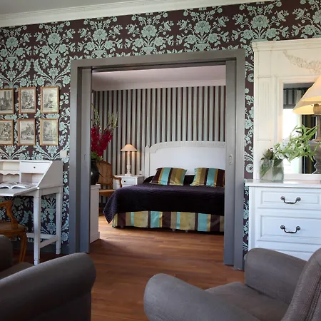 Les Etangs De Corot Hotel Ville-dʼAvray