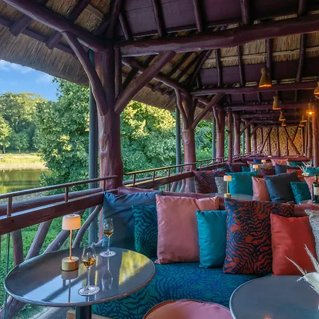 Les Etangs De Corot Hotel Ville-dʼAvray