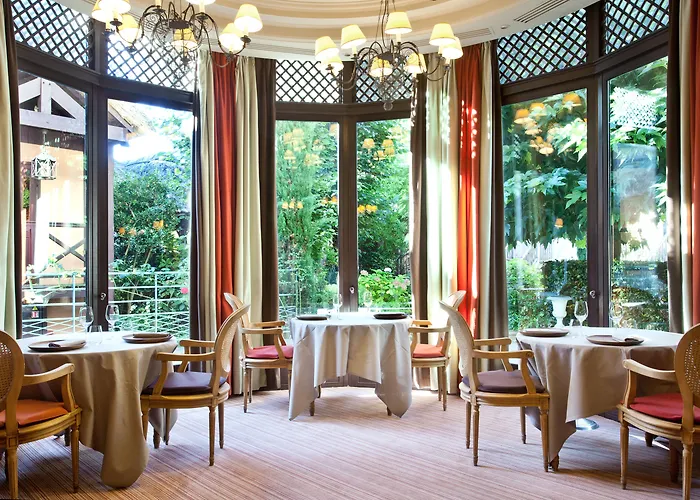 Hotel Les Etangs De Corot