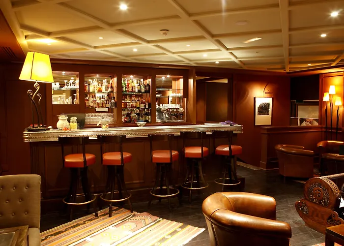 Les Etangs De Corot Hotel