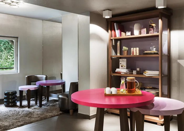 Les Etangs De Corot Hotel