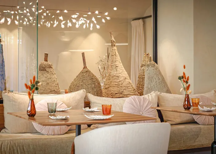 Les Etangs De Corot Hotel 4*