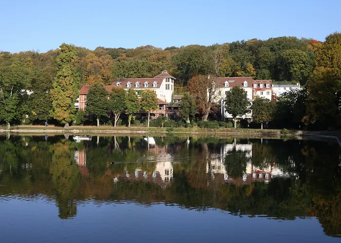 Les Etangs De Corot Hotel Ville-dʼAvray