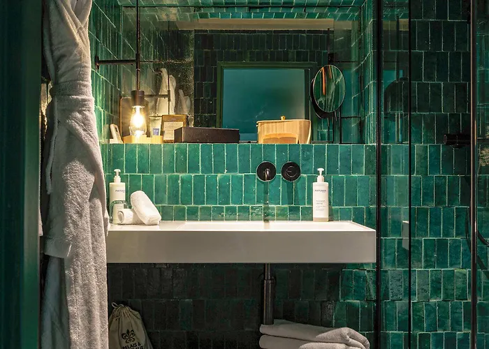 Hotel Les Etangs De Corot Ville-d'Avray